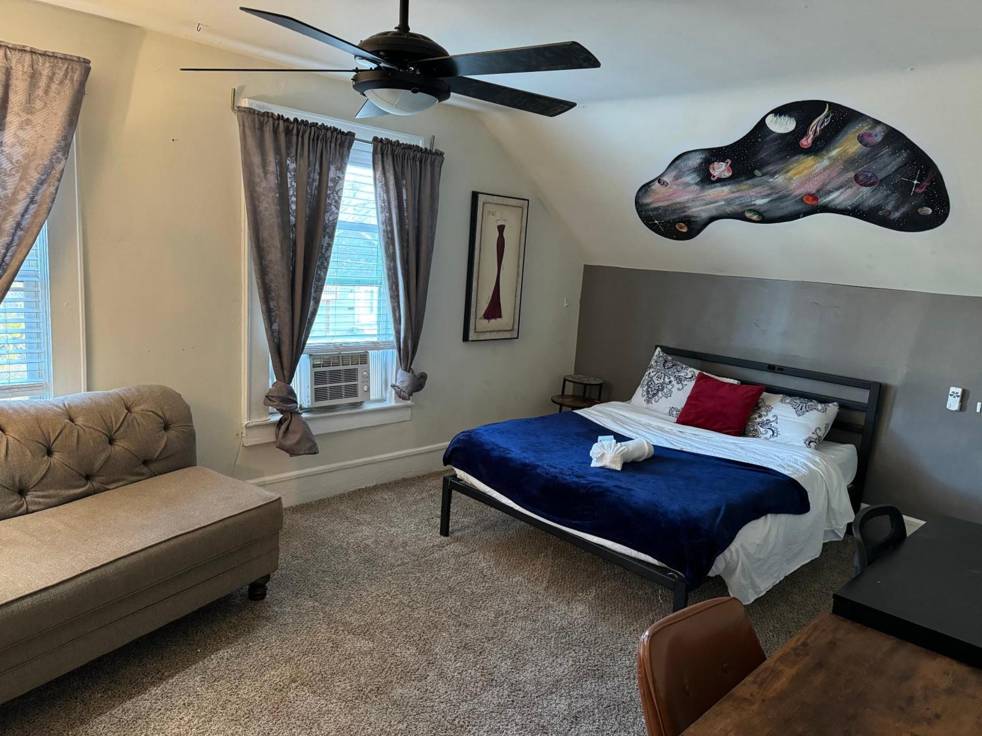 The Madison House Hostel Minneapolis